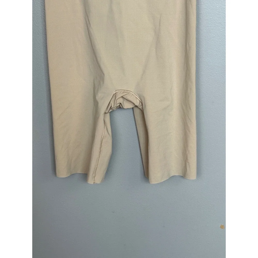 Spanx Higher Power Short High Waisted Shapewear‎ Mid Thigh Shaper Beige Medium